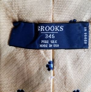 Brooks Brothers Textured Silk Tie